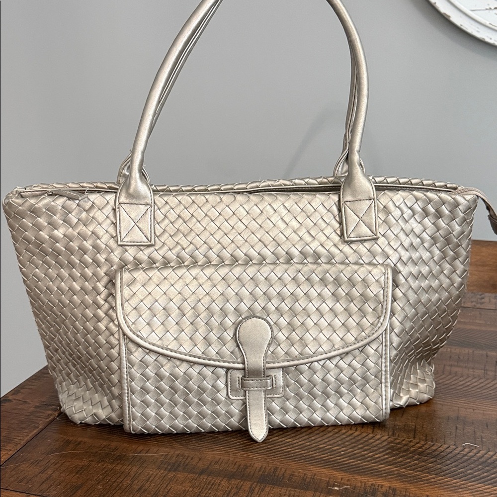 Sondra Roberts Silver Woven Tote